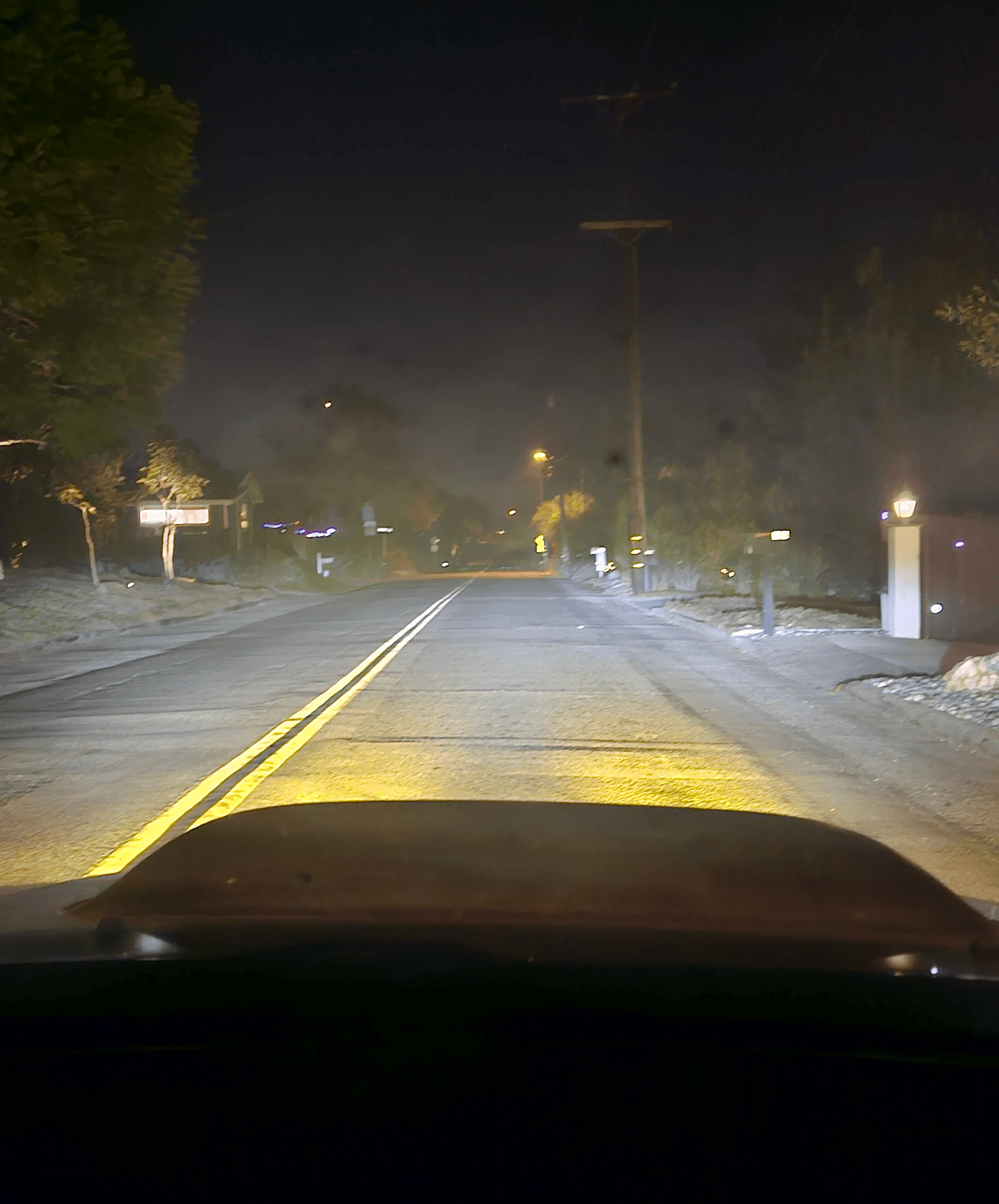 Fog light beam pattern at night