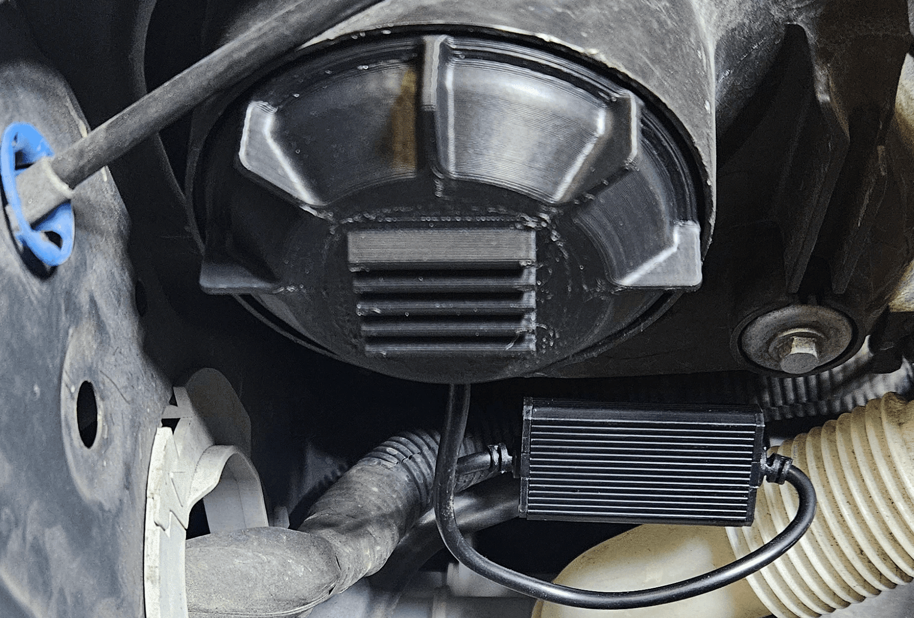 SMITHtRONiC vented headlight bulb cap CAD rear